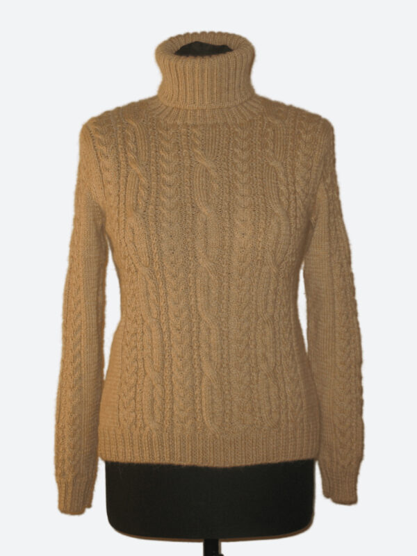 женский свитер косами основной вид
